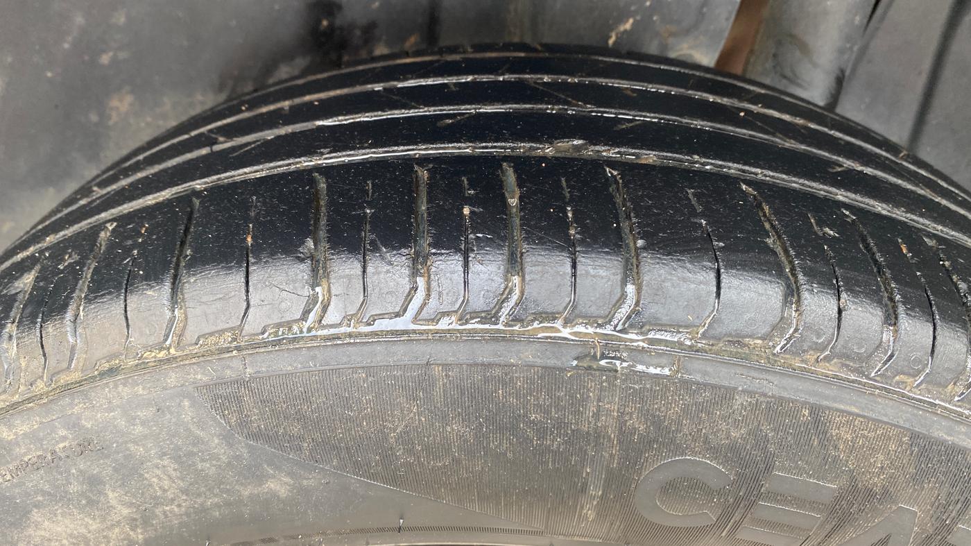 2020 Maruti Vitara Brezza ZXI PLUS, Petrol, Manual, 94,107 km, Left Rear Tyre Tread