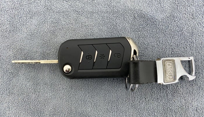 2019 Mahindra Scorpio S9, Diesel, Manual, 26,629 km, Key Close Up