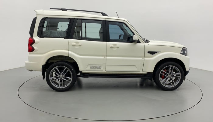 2019 Mahindra Scorpio S9, Diesel, Manual, 26,629 km, Right Side View