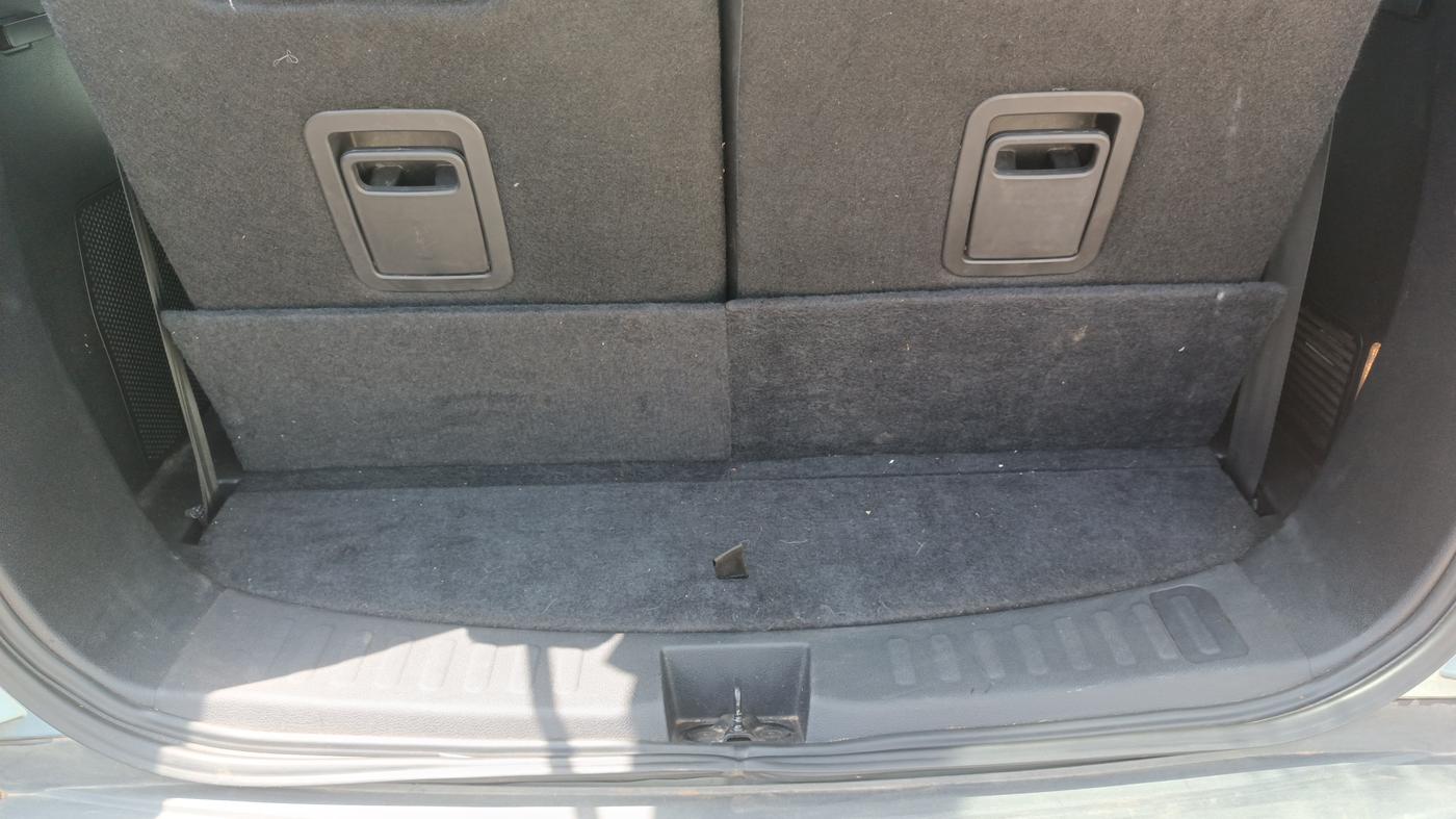 2021 Tata Safari XZ PLUS 6 S, Diesel, Manual, 38,740 km, Boot Inside