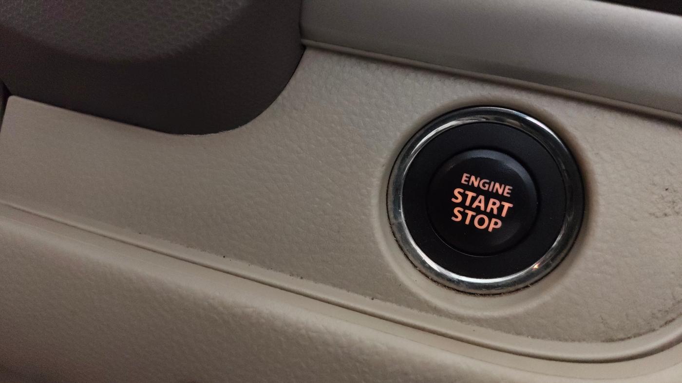 2017 Maruti Ertiga ZXI+, Petrol, Manual, 40,365 km, Keyless Start/ Stop Button