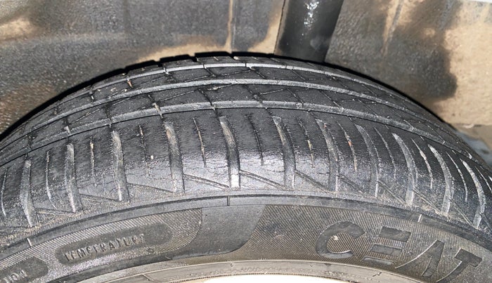 2020 Renault Kwid RXL, Petrol, Manual, 74,991 km, Left Rear Tyre Tread