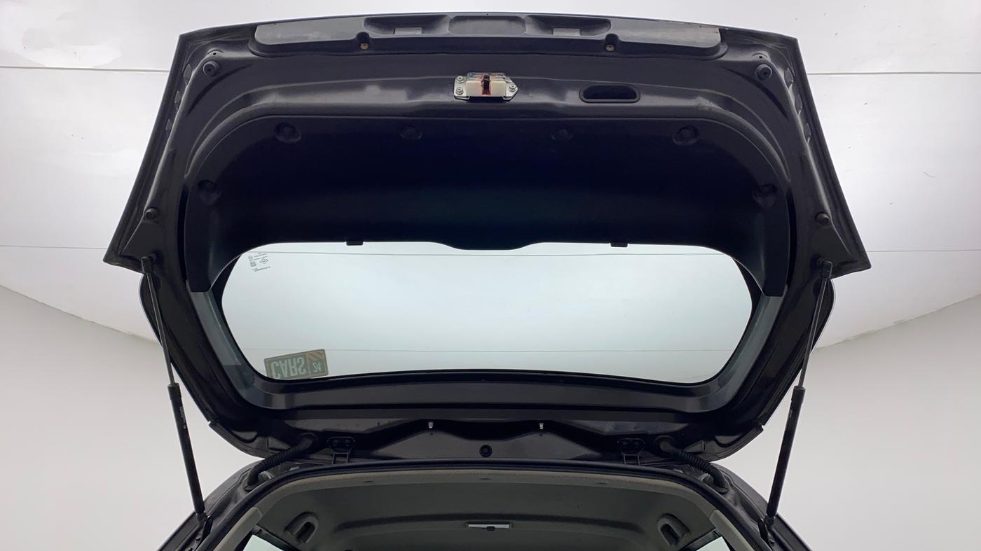 2015 Maruti Swift VXI, Petrol, Manual, 41,732 km, Boot Door Open