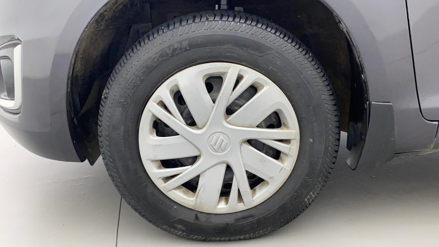 2015 Maruti Swift VXI, Petrol, Manual, 41,732 km, Left Front Wheel