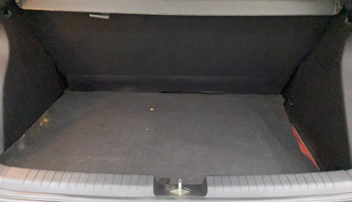 2014 Hyundai Elite i20 SPORTZ 1.2, Petrol, Manual, 63,788 km, Boot Inside