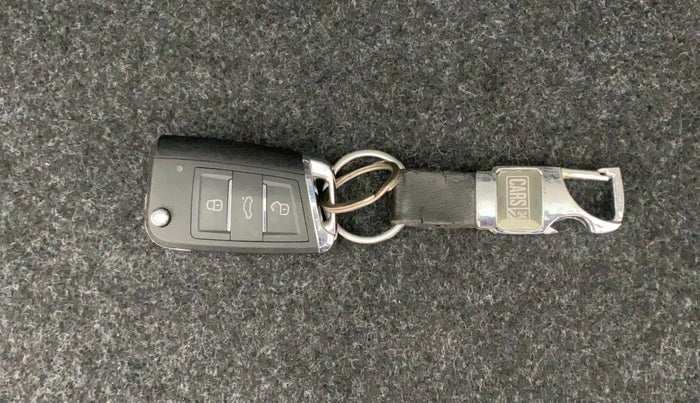 2023 Renault Kwid RXT 1.0, Petrol, Manual, 4,179 km, Key Close Up