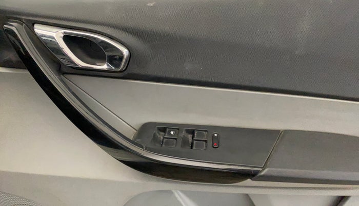 2020 Tata Tiago XZ PLUS PETROL, Petrol, Manual, 92,449 km, Driver Side Door Panels Control