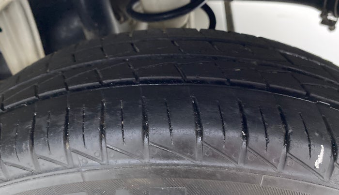 2020 Maruti Alto LXI, Petrol, Manual, 31,926 km, Left Rear Tyre Tread