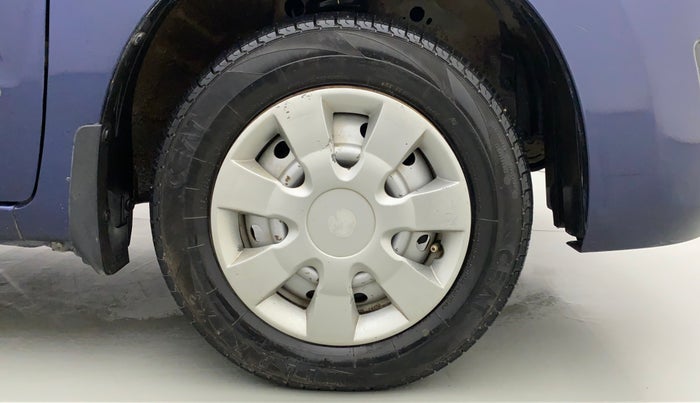 2017 Maruti Wagon R 1.0 LXI CNG, CNG, Manual, 82,703 km, Right Front Wheel
