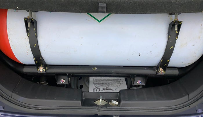 2017 Maruti Wagon R 1.0 LXI CNG, CNG, Manual, 82,703 km, Boot Inside