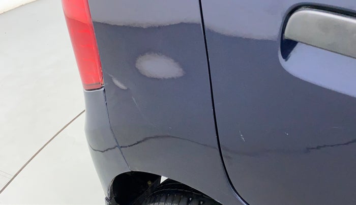 2017 Maruti Wagon R 1.0 LXI CNG, CNG, Manual, 82,703 km, Right quarter panel - Slightly dented