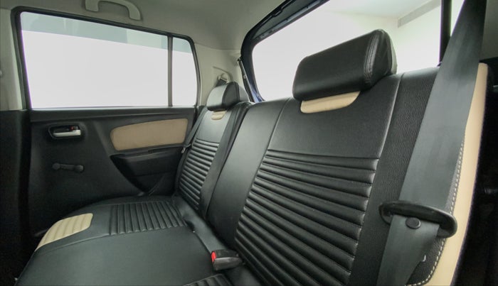 2017 Maruti Wagon R 1.0 LXI CNG, CNG, Manual, 82,703 km, Right Side Rear Door Cabin