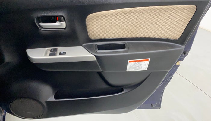 2017 Maruti Wagon R 1.0 LXI CNG, CNG, Manual, 82,703 km, Driver Side Door Panels Control