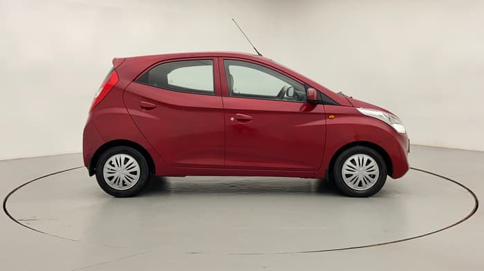 2014 Hyundai Eon SPORTZ, Petrol, Manual, 36,253 km, Right Side View