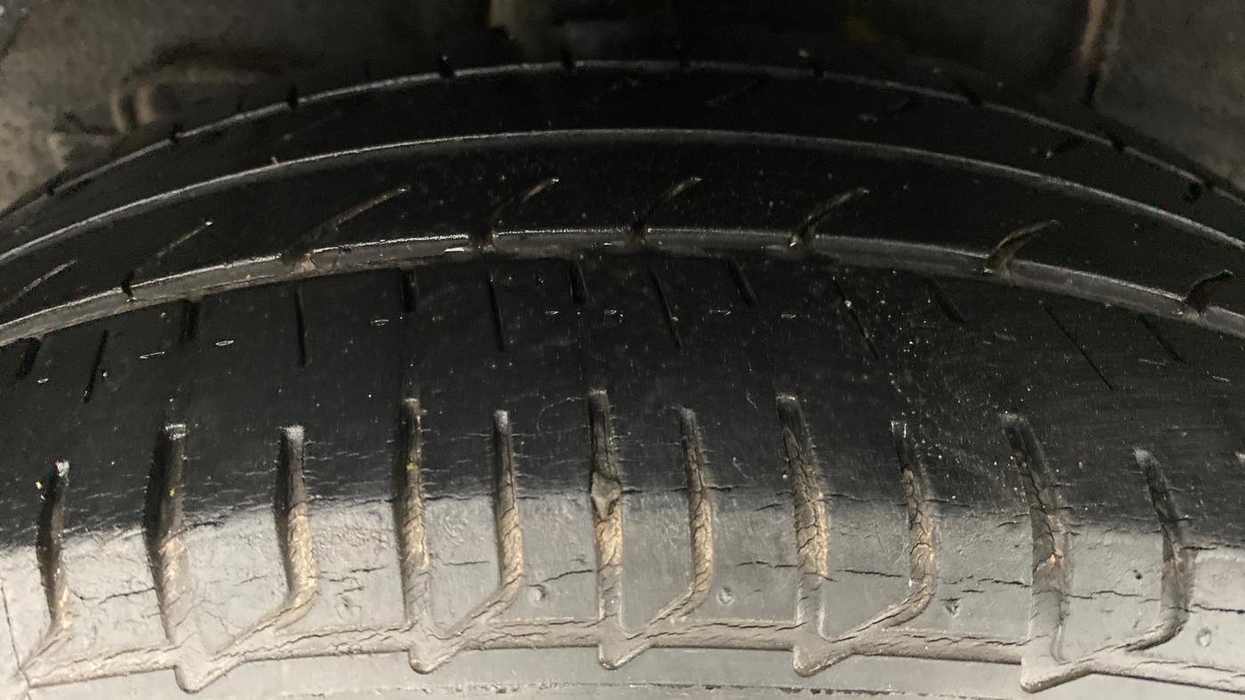 2016 Hyundai i20 Active 1.2 SX, Petrol, Manual, 33,340 km, Right Rear Tyre Tread