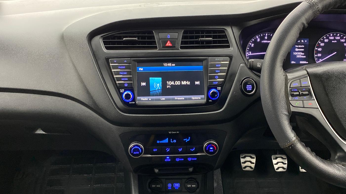 2016 Hyundai i20 Active 1.2 SX, Petrol, Manual, 33,340 km, Air Conditioner