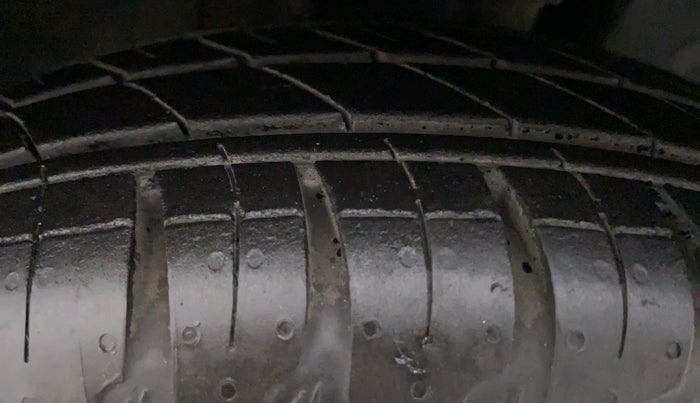 2021 Datsun Redi Go 1.0 T(O) AT, Petrol, Automatic, 1,824 km, Right Rear Tyre Tread