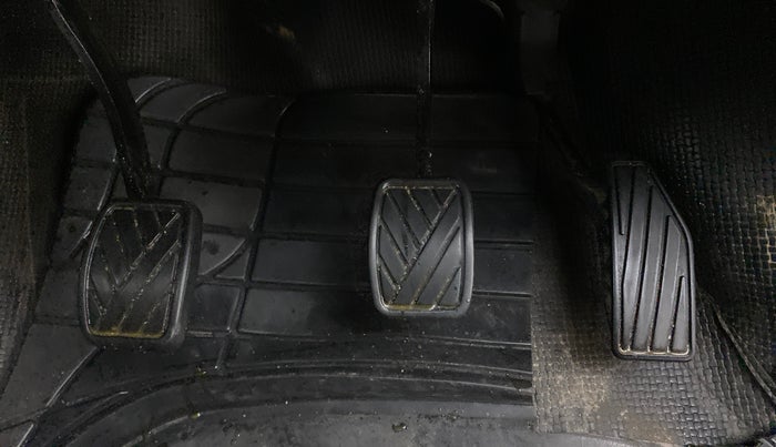 2017 Maruti Baleno DELTA PETROL 1.2, Petrol, Manual, 55,724 km, Pedals