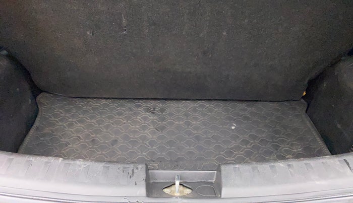 2013 Maruti Swift ZXI, Petrol, Manual, 46,565 km, Boot Inside