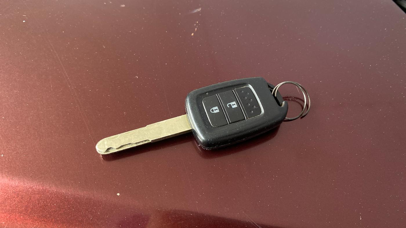 2017 Honda WR-V 1.2L I-VTEC VX MT, Petrol, Manual, 96,963 km, Key Close Up