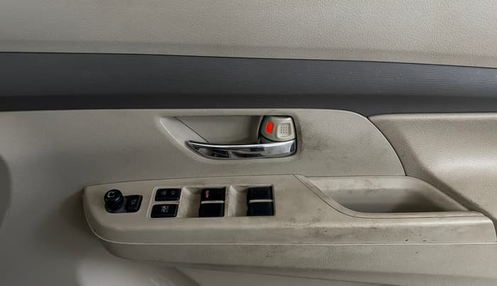 2020 Maruti Ertiga VXI CNG, CNG, Manual, 56,481 km, Driver Side Door Panels Control