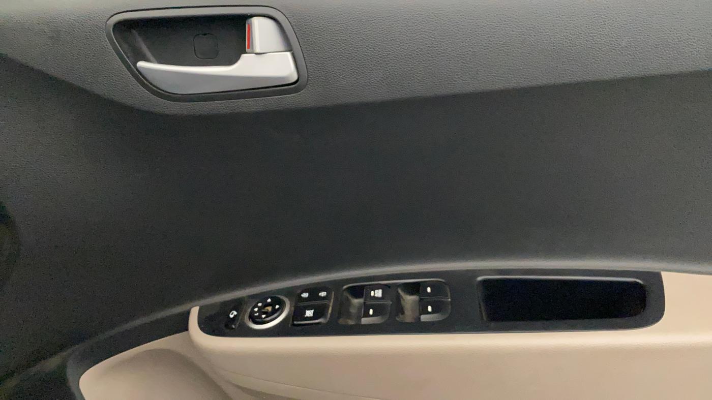 2019 Hyundai Grand i10 SPORTZ 1.2 KAPPA VTVT, Petrol, Manual, 46,368 km, Driver Side Door Panels Control