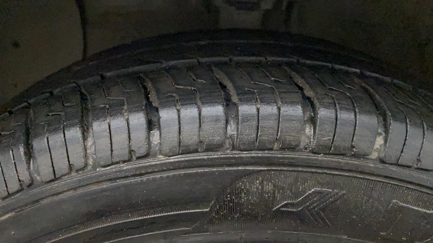 2019 Hyundai Grand i10 SPORTZ 1.2 KAPPA VTVT, Petrol, Manual, 46,368 km, Left Front Tyre Tread