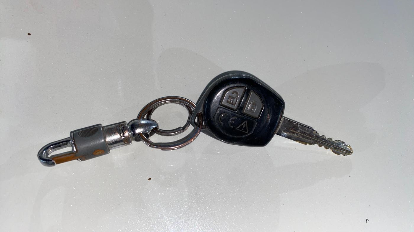 2020 Maruti Swift VXI, Petrol, Manual, 1,08,286 km, Key Close Up