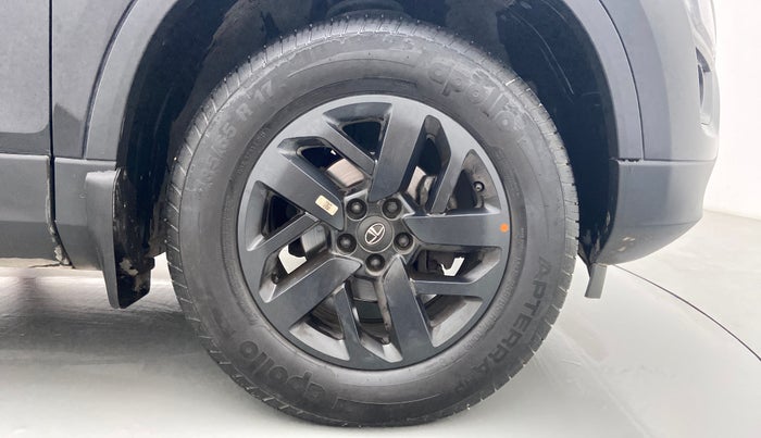 2021 Tata Harrier XZA+ DARK EDITION, Diesel, Automatic, 19,740 km, Right Front Wheel