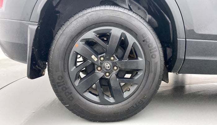 2021 Tata Harrier XZA+ DARK EDITION, Diesel, Automatic, 19,740 km, Right Rear Wheel