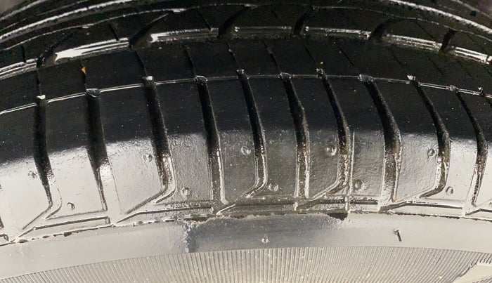 2016 Honda Jazz 1.2L I-VTEC S AT, Petrol, Automatic, 63,777 km, Right Rear Tyre Tread