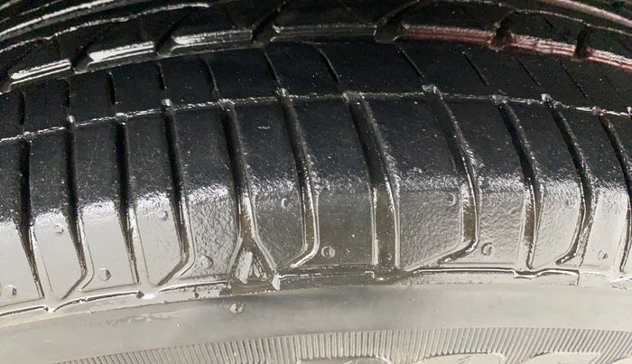 2016 Honda Jazz 1.2L I-VTEC S AT, Petrol, Automatic, 63,777 km, Right Front Tyre Tread