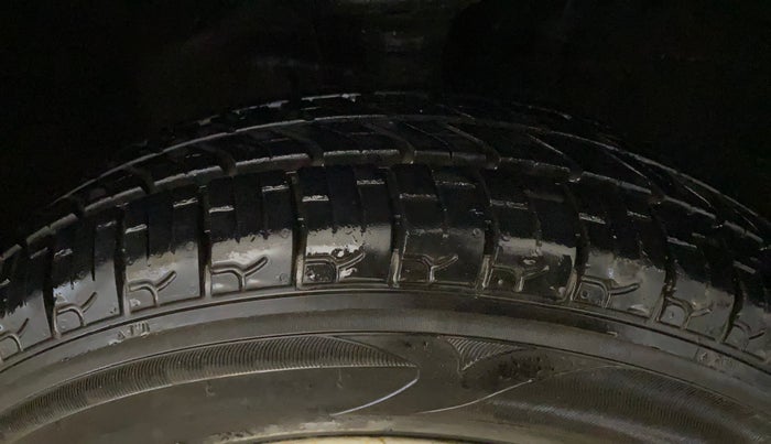 2017 Maruti Wagon R 1.0 LXI, Petrol, Manual, 49,830 km, Right Front Tyre Tread