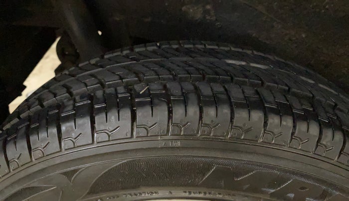 2017 Maruti Wagon R 1.0 LXI, Petrol, Manual, 49,830 km, Right Rear Tyre Tread