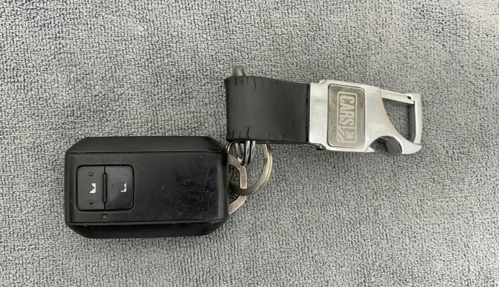 2020 Toyota Glanza G, CNG, Manual, 39,634 km, Key Close Up