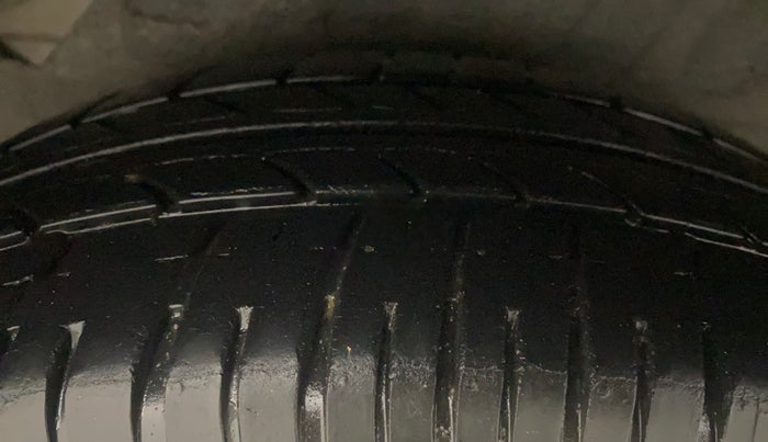 2012 Hyundai i20 MAGNA (O) 1.2, Petrol, Manual, 71,643 km, Right Rear Tyre Tread