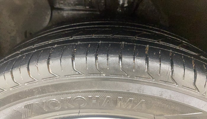 2021 Hyundai AURA S 1.2 CNG, CNG, Manual, 87,394 km, Left Front Tyre Tread