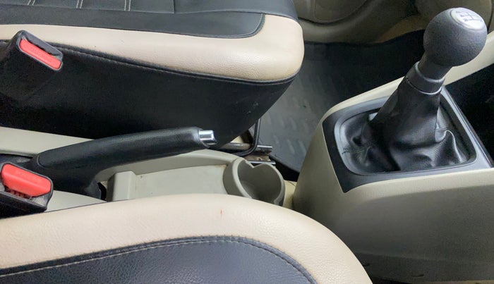 2015 Maruti Celerio ZXI, Petrol, Manual, 1,48,459 km, Gear Lever