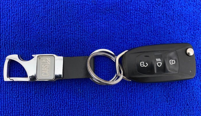 2018 Tata Tiago XT PETROL, Petrol, Manual, 50,096 km, Key Close Up