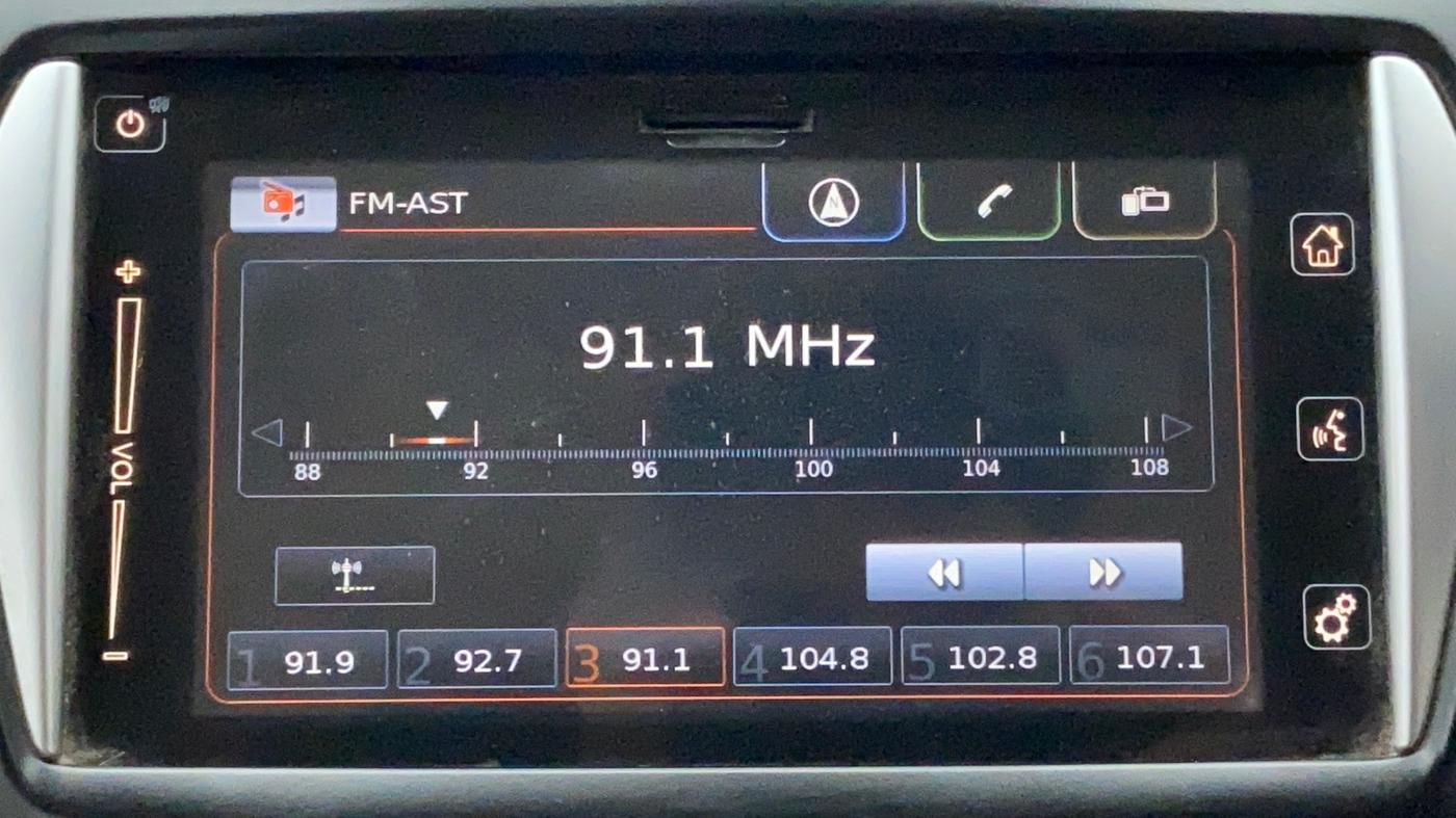 2015 Maruti Ciaz ZDI+, Diesel, Manual, 1,04,013 km, Infotainment System