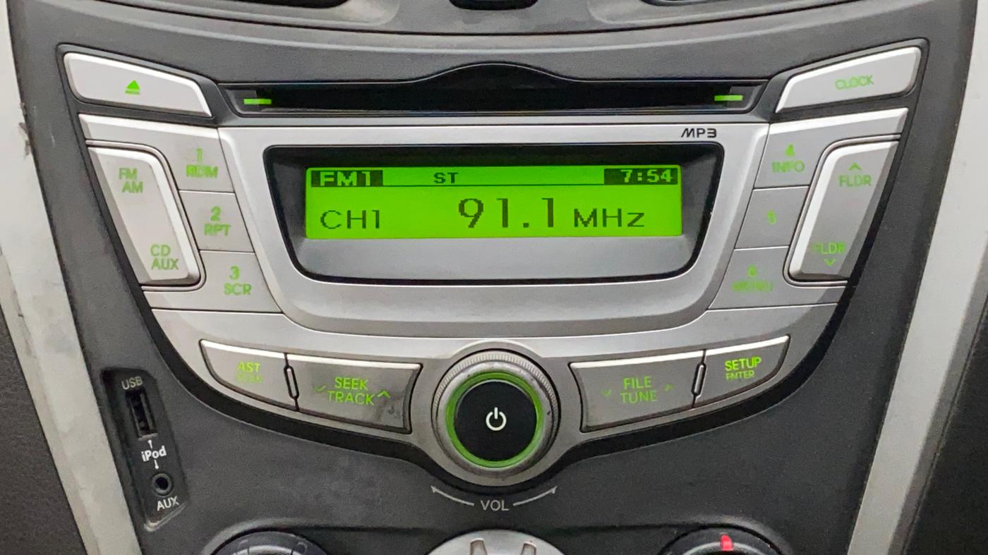 2012 Hyundai Eon MAGNA, Petrol, Manual, 1,10,149 km, Infotainment System