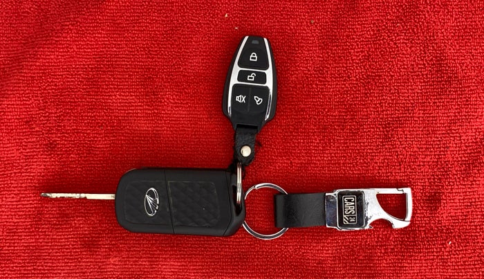 2020 Mahindra Scorpio S5, Diesel, Manual, 41,394 km, Key Close Up