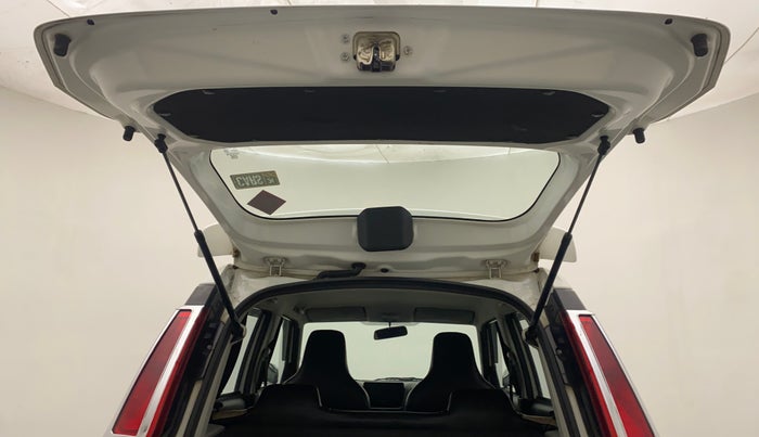 2019 Maruti New Wagon-R LXI CNG 1.0, CNG, Manual, 73,928 km, Boot Door Open