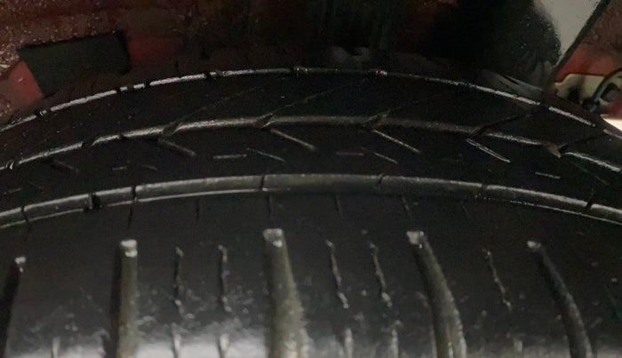 2018 Hyundai Grand i10 MAGNA 1.2 KAPPA VTVT, Petrol, Manual, 22,602 km, Left Rear Tyre Tread