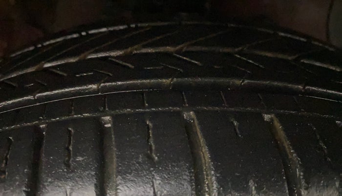 2018 Hyundai Grand i10 MAGNA 1.2 KAPPA VTVT, Petrol, Manual, 22,602 km, Right Front Tyre Tread