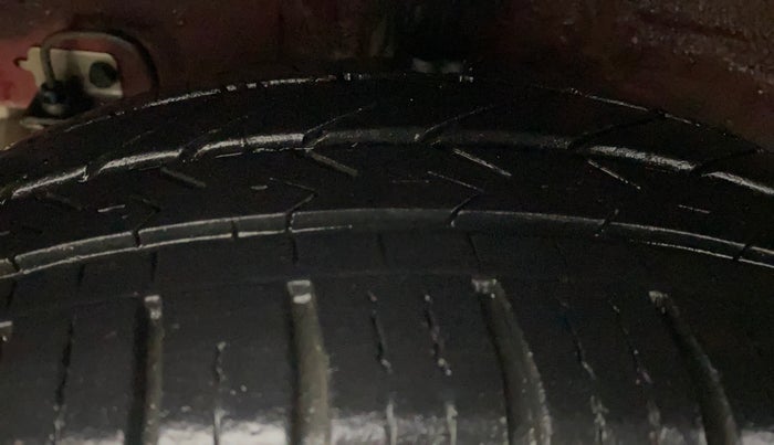 2018 Hyundai Grand i10 MAGNA 1.2 KAPPA VTVT, Petrol, Manual, 22,602 km, Right Rear Tyre Tread