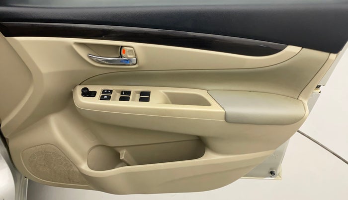 2018 Maruti Ciaz ALPHA  AT 1.4  PETROL, Petrol, Automatic, 77,827 km, Driver Side Door Panels Control