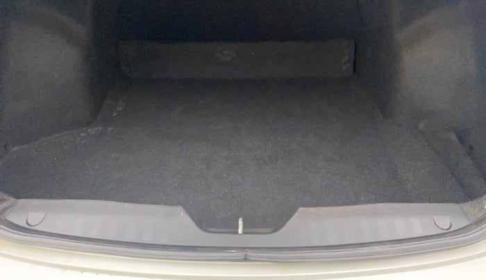 2018 Maruti Ciaz ALPHA  AT 1.4  PETROL, Petrol, Automatic, 77,827 km, Boot Inside
