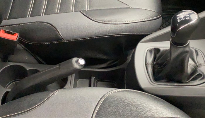 2019 Ford New Figo 1.2 TITANIUM, Petrol, Manual, 26,681 km, Gear Lever
