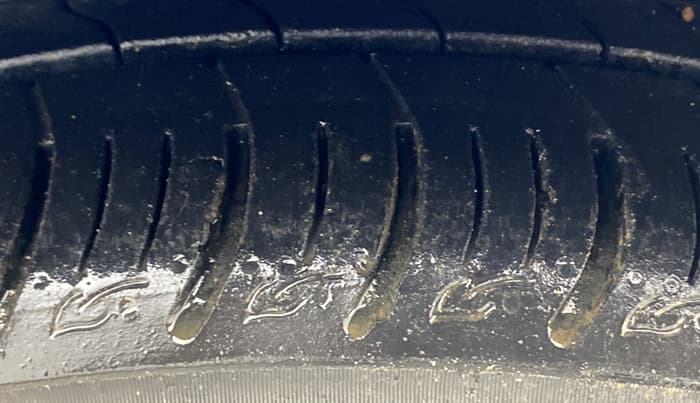 2021 Tata ALTROZ XZ PETROL, Petrol, Manual, 26,606 km, Right Front Tyre Tread